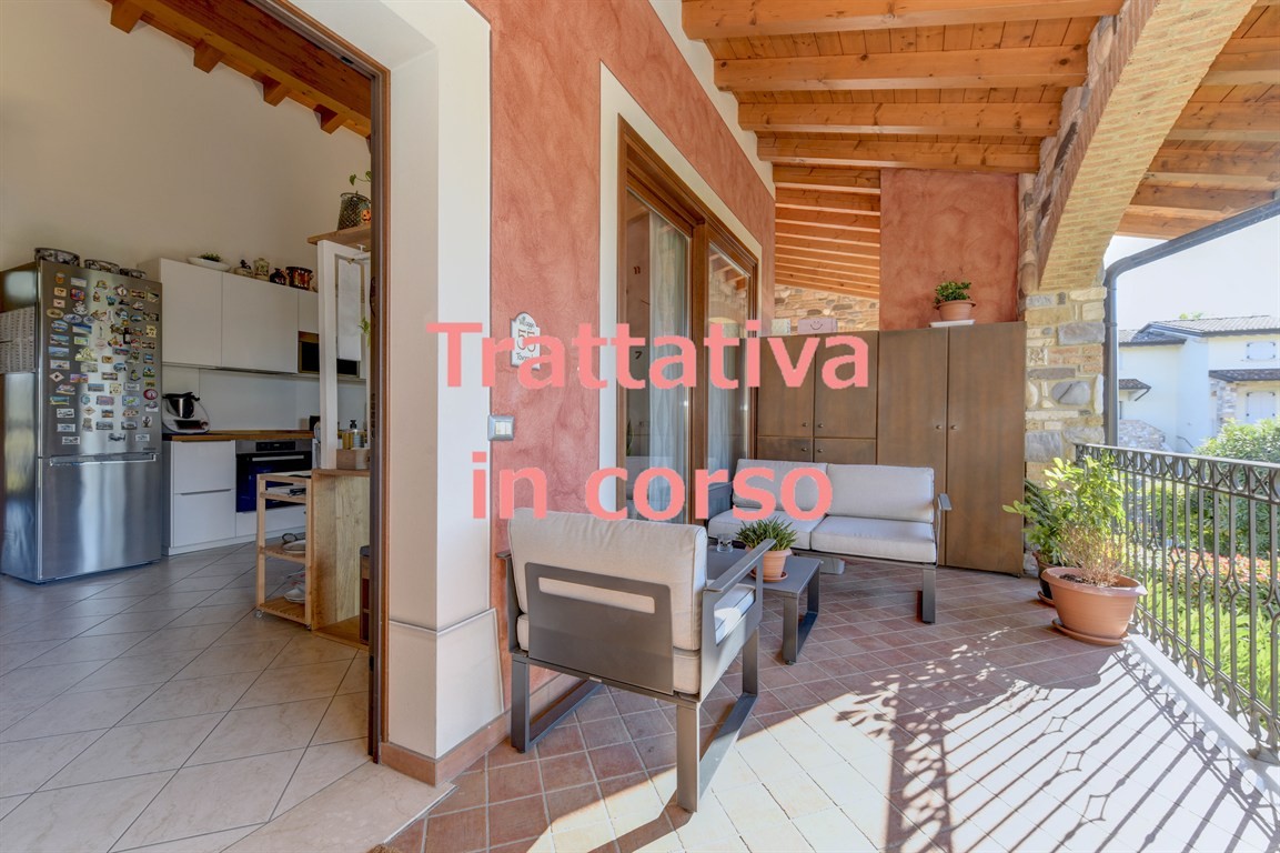 TRILOCALE AL PIANO PRIMO A POLPENAZZE LAGO GARDA