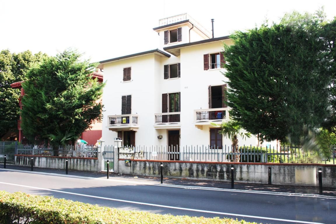 Appartamento in affitto in piccola palazzina a Desenzano del Garda