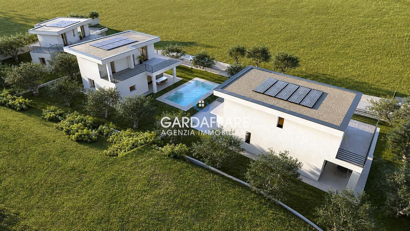 PRESTIGIOSA VILLA SINGOLA DI PROSSIMA REALIZZAZIONE A SOIANO DEL LAGO