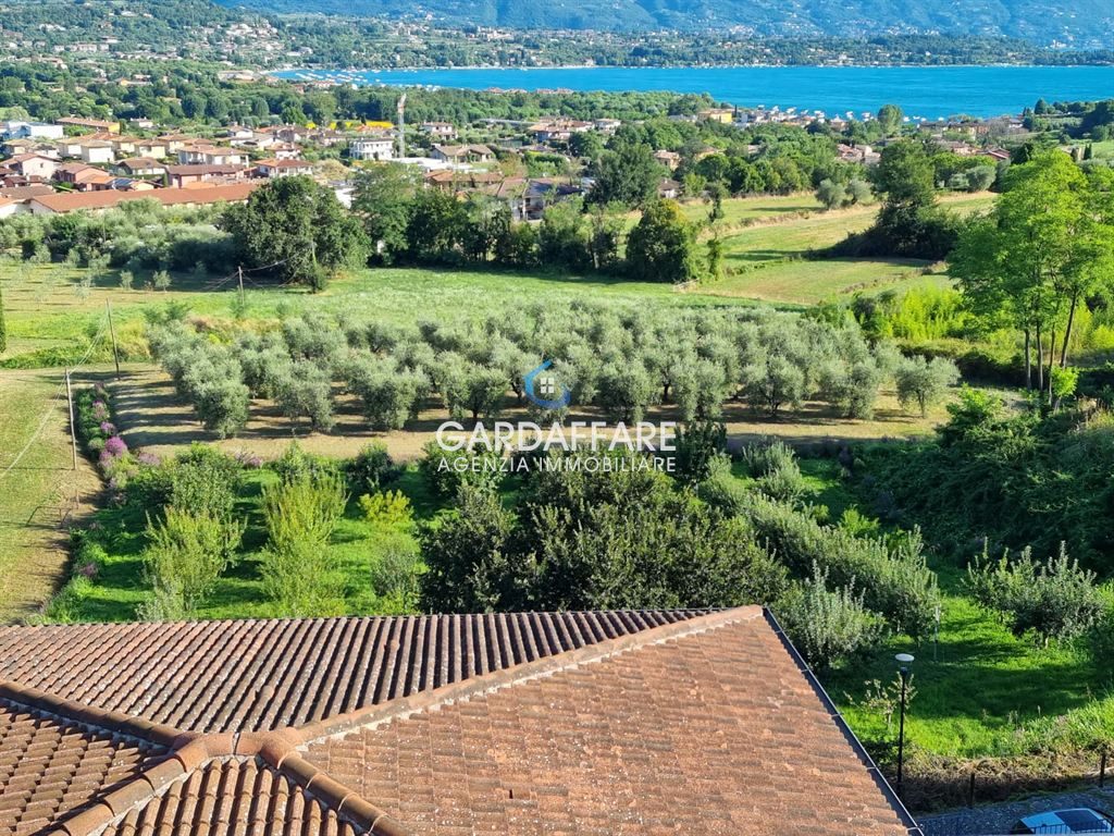 TERRENO AGRICOLO CON SPLENDIDA VISTA LAGO A MANERBA DEL GARDA