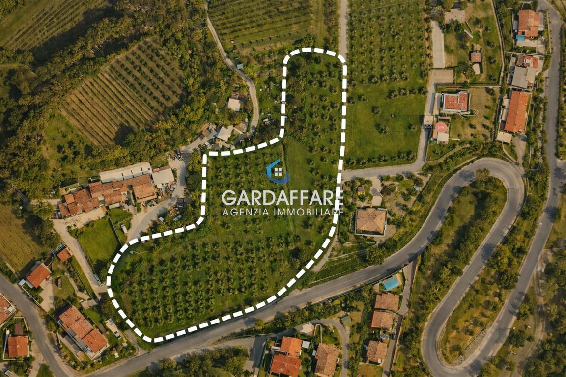 LOTTI EDIFICABILI A PUEGNAGO DEL GARDA