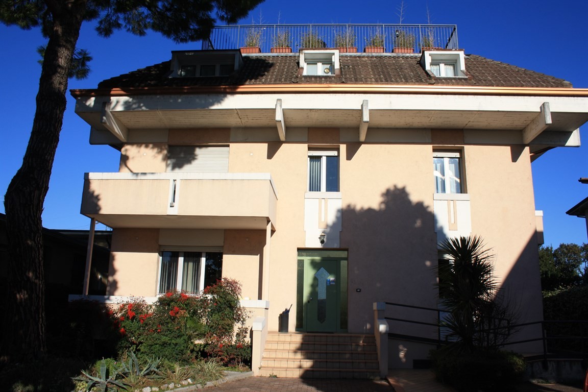 Appartamento trilocale in centro a Desenzano del Garda