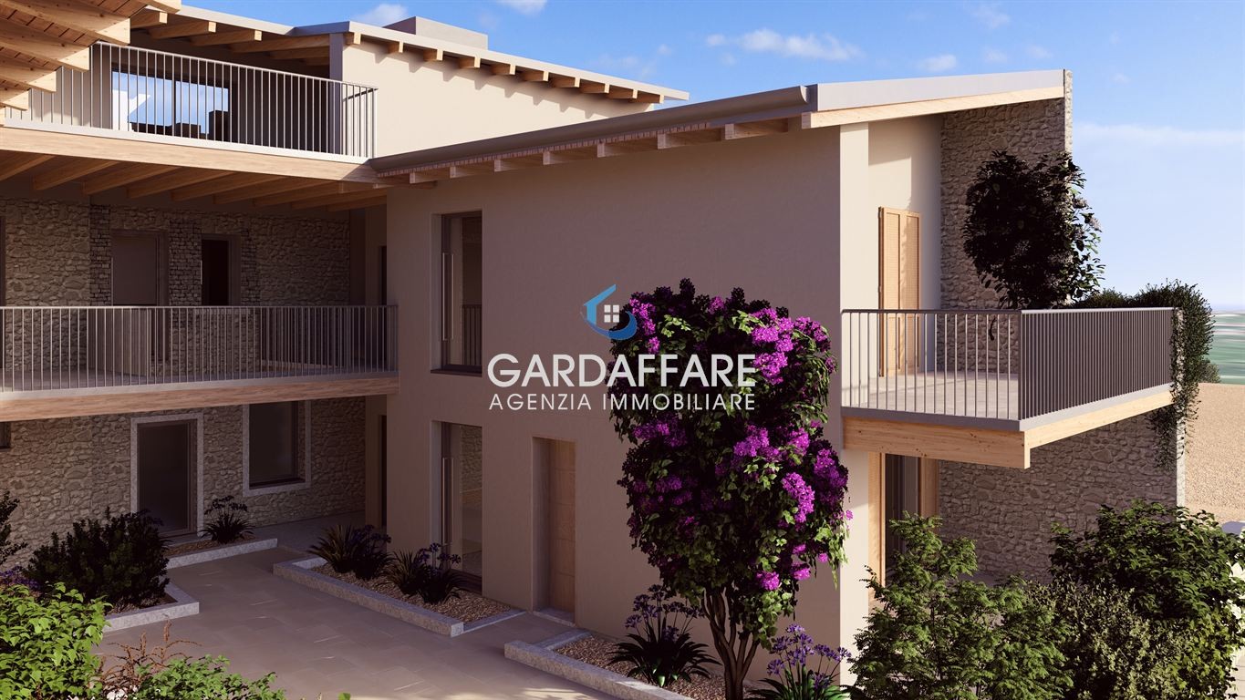 NUOVO TRILOCALE AL PIANO TERRA VISTA LAGO DI PROSSIMA REALIZZAZIONE A MANERBA DEL GARDA